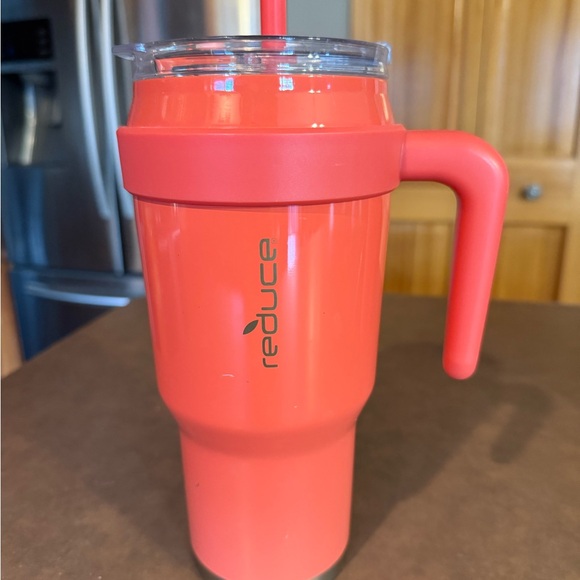 Reduce Coral Insulated Mug with Handle - Picture 1 of 3